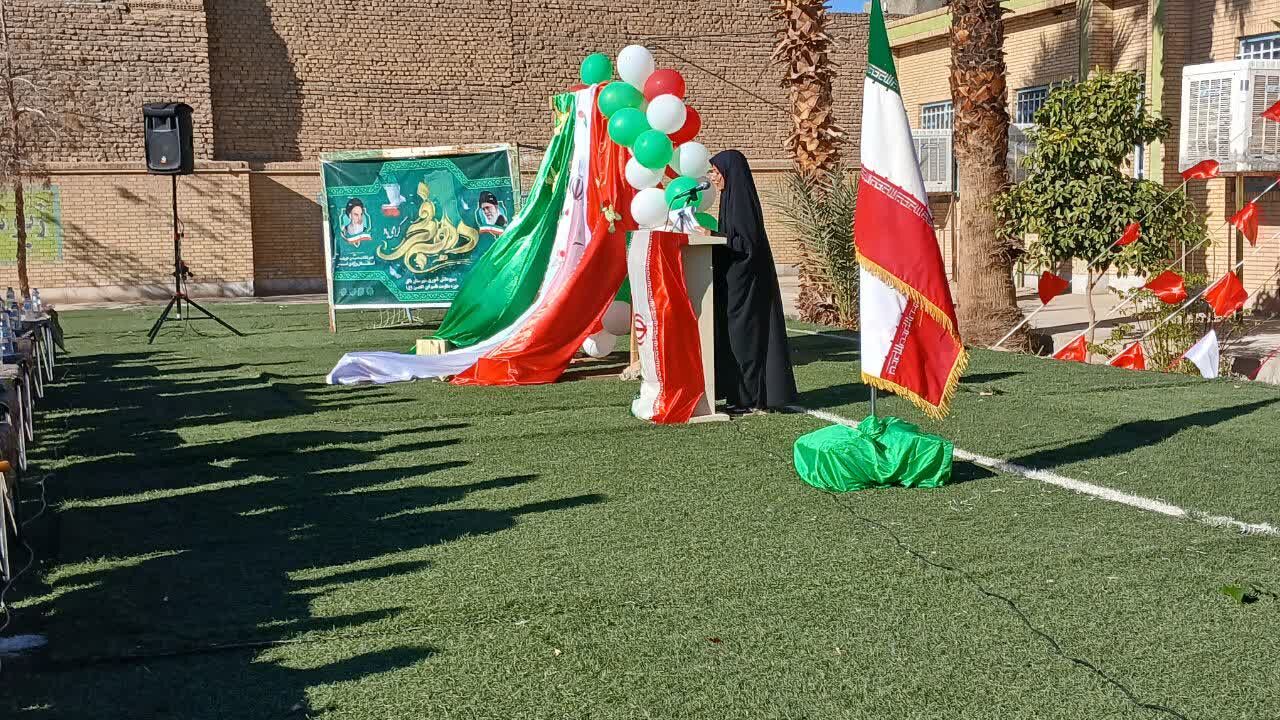 آئین نواختن زنگ انقلاب در دبیرستان حجاب بافق
