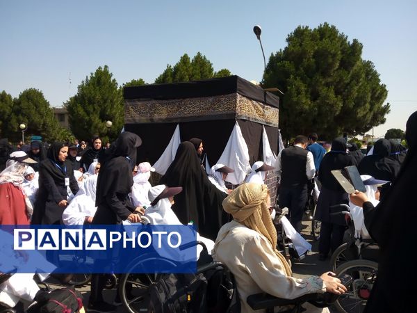 عید قربان عید بندگی و رهایی از هر چیزی جز خداست