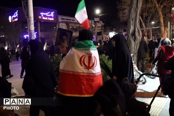 احیا در اولین شب قدر و هشتمین شب مراسم شهادت قائد امت آیت الله خامنه ای 