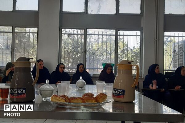 کنگره ۳۰۰۰ شهید شهرستان ری در هنرستان سالور
