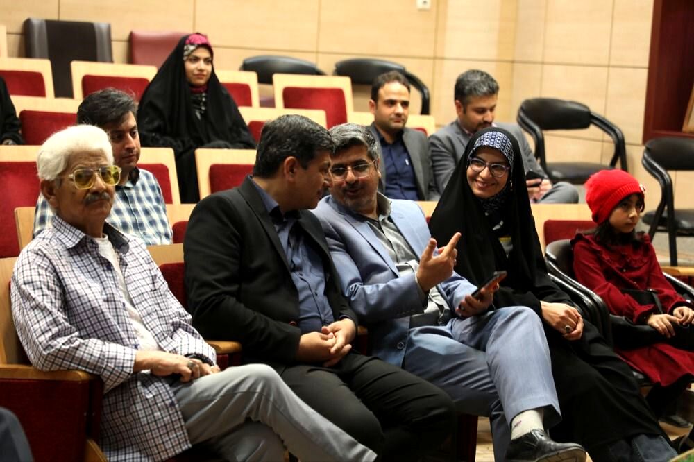 شبِ فَر و هنر؛ شبی پر از شعر، موسیقی و جلوه‌های فرهنگ ایرانی در مشهد