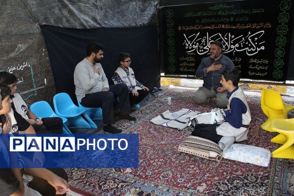 دانش‌آموزان پیشتاز رباط کریم، خادمان کوچک اربعین حسینی