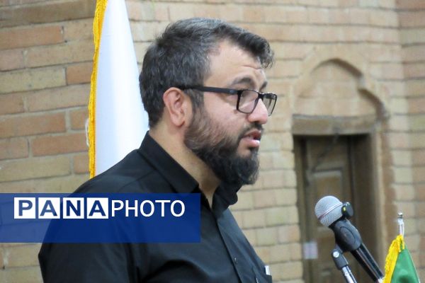 مراسم چهلمین روز شهادت شهدای اقتدار با حضور گسترده مردم کردستان در سنندج 