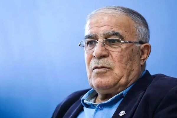 روشن خطاب به دبیر: اجازه بدهید فوتبال مسیر خودش را طی کند