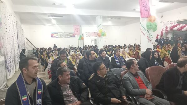 افتتاحیه اردوی تمشک در شهرستان راز و جرگلان