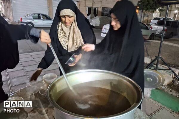 قاب تجمعات شبانه این بار در محله جاده نظامی 