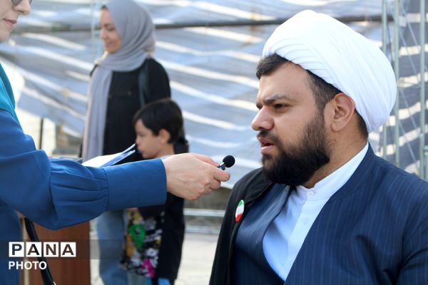 فعالیت جهادی طلاب در موکب‌های خدمت‌رسانی