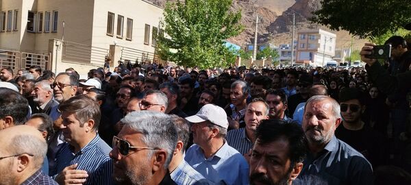 تشییع پیکر پاک و مطهر شهید مختار مرشدی در شهرستان فریدونشهر