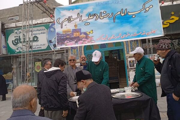 نماز جمعه فیروزکوه میزبان میزهای خدمت و ایستگاه سلامت