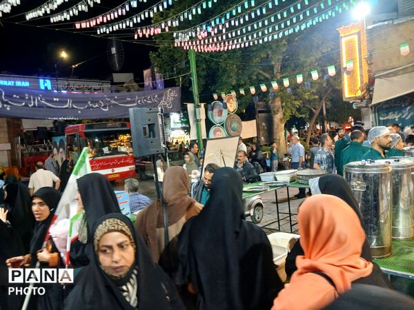  خدمت رسانی چایخانه حضرت زهرا 