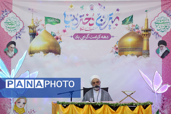 جشن ویژه دختران پلیس در حرم حضرت معصومه(س)