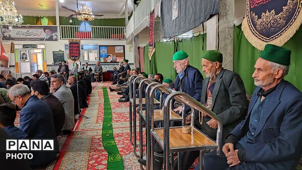 اقامه نماز عبادی سیاسی جمعه در شهر دارالسادات بار نیشابور 