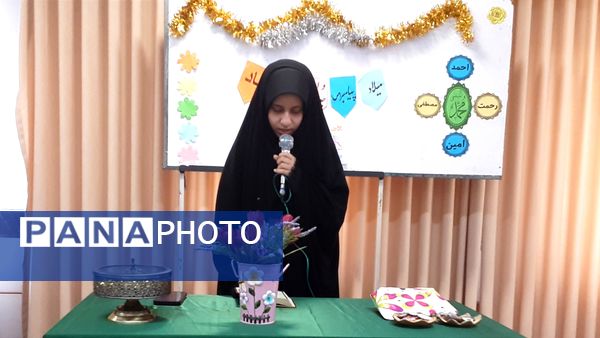 آیین تجلیل از ورودی‌های جدید دبیرستان فرزانگان قائمشهر