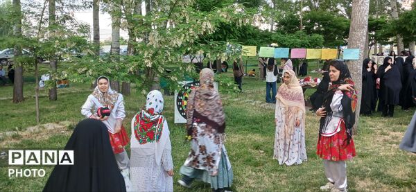 همایش «مهربان مهربان»