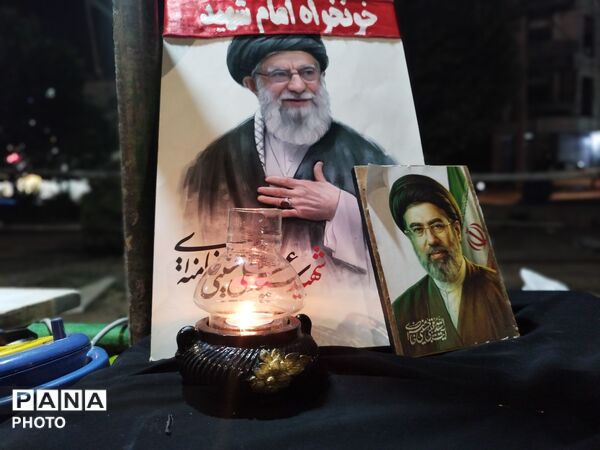 چایخانه و موکب مردمی  شهید سبحانی فر در  میدان آزادی شهرستان نیشابور 