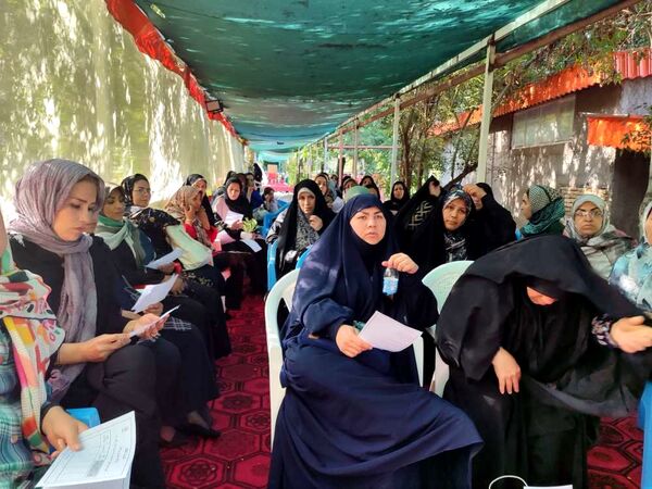 اردوی مادر دختری دانش‌آموزان ناحیه یک مشهد به‌مناسبت روز خانواده