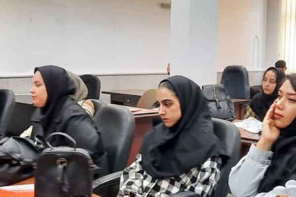 استقبال از دانشجویان جدید در دانشگاه پیام نور فیروزکوه