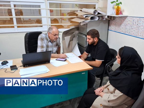 موفقیت دانش‌آموزان ناحیه ۲ در کنکور ‌۱۴۰۴ و انتخاب رشته در مرکز مشاوره رضوان