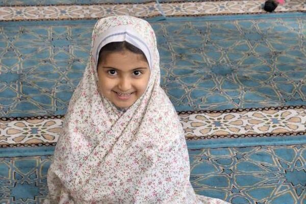 طرح نورانی «هم سجاده با مادر» در دبستان حکمت نبوی ناحیه دو شهرری 