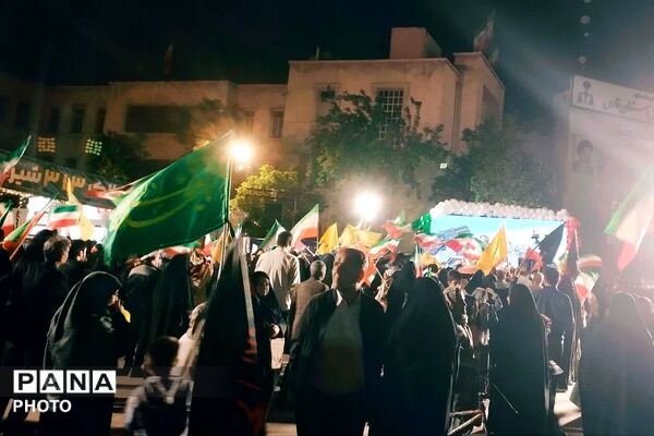 نماد ایستادگی مردم شیراز