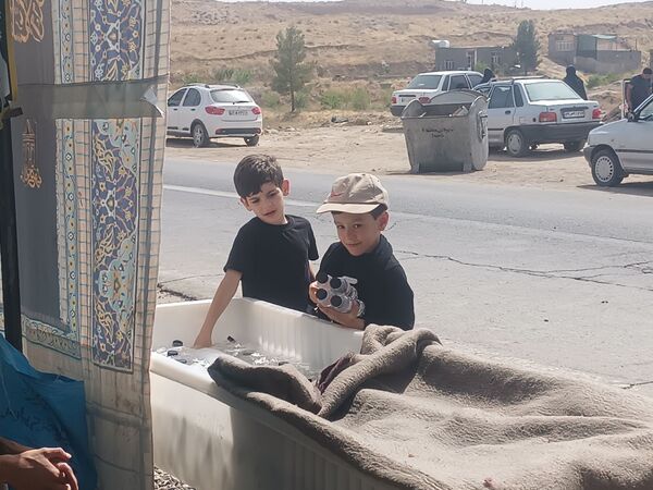 موکبی با رنگ و بوی مقاومت و شهادت 