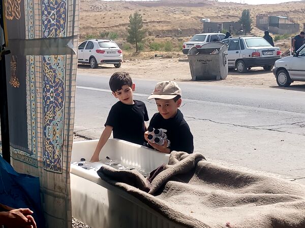 موکبی با رنگ و بوی مقاومت و شهادت 