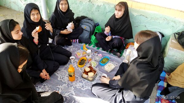 اردوی درون مدرسه‌ای با چاشنی صبحانه سالم در ناحیه ۶