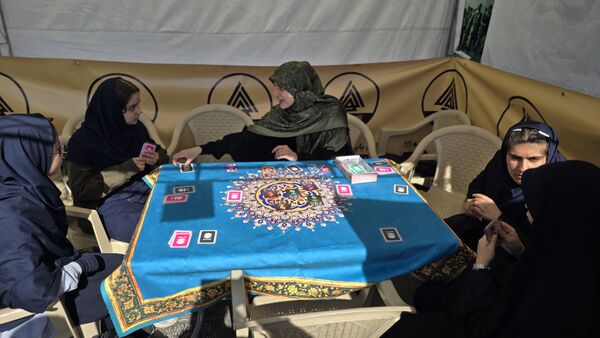 راهپیمایی باشکوه روز ۱۳ آبان در میدان امام خمینی(ره) اصفهان 