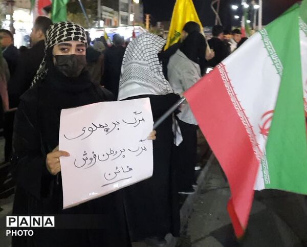 اقامه نماز استغاثه و تجدید بیعت در اجتماعات شبانه شهرستان ساوجبلاغ