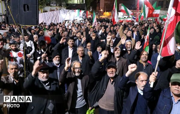چهل‌وهشتمین شب فریاد «یا مهدی» در خیابان‌های نظرآباد