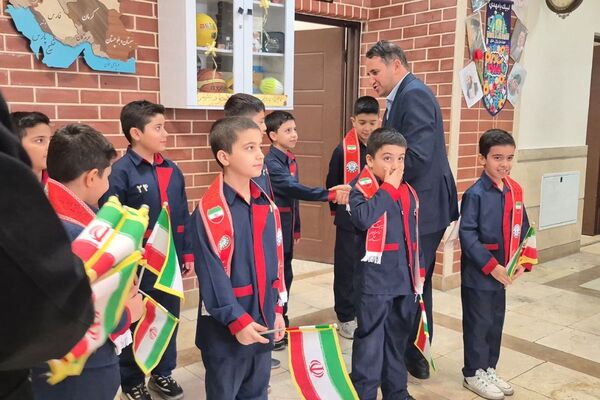 افتتاح چمن مصنوعی دبستان فرشچی اسلامشهر 