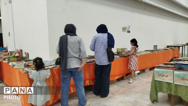 آغوش باز فرهنگسرای سیمرغ برای کتاب‌خوانان
