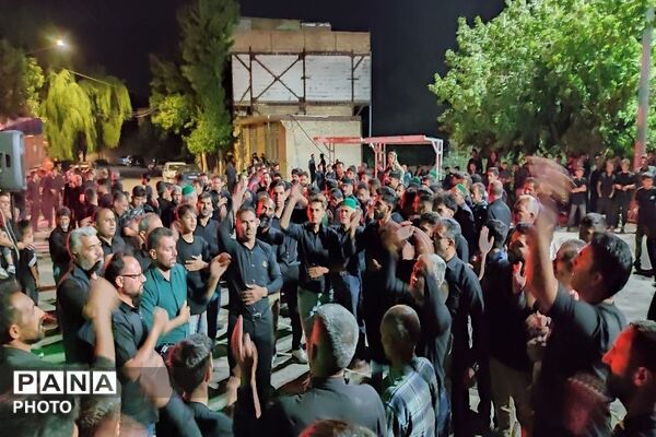 مراسم شام غریبان سالار شهیدان  در حسینیه شهدای شهر بار