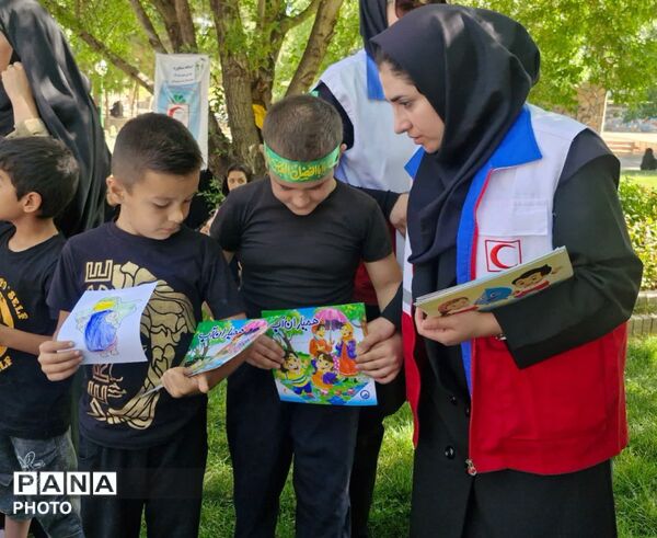 سرخ پوشان هلال در شیرخوارگان حسینی 