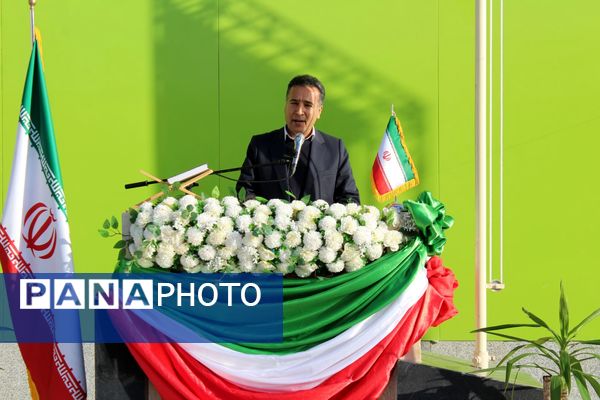 تجهیز هنرستان ۱۲ کلاسه «بصیرت سملقان»  به امکانات آموزشی نوین