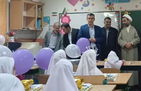 جشن شکوفه‌ها در خشکبیجار 