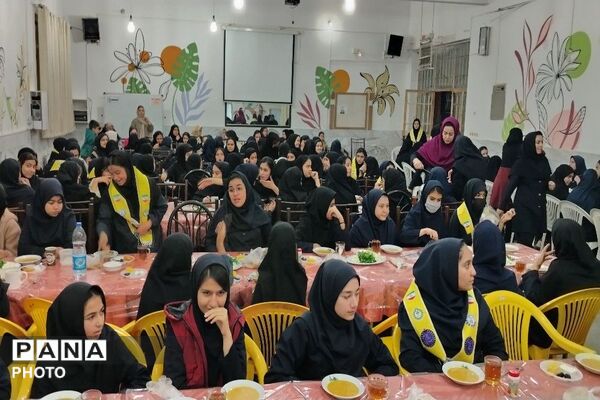 ضیافت افطاری در آموزشگاه شهید مجید دهنوی نیشابور
