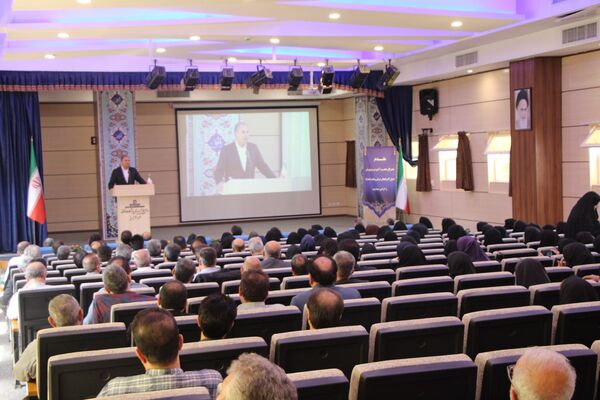 گردهمایی مدیران مدارس ناحیه 2 تبریز