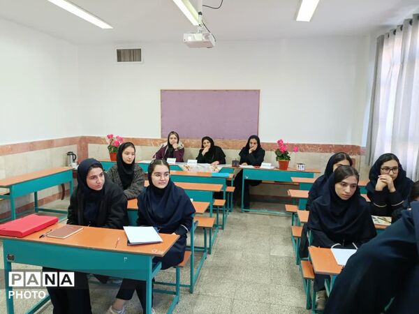 معلم‌های نمونه؛ معماران آینده و الهام‌بخش نسل‌ها