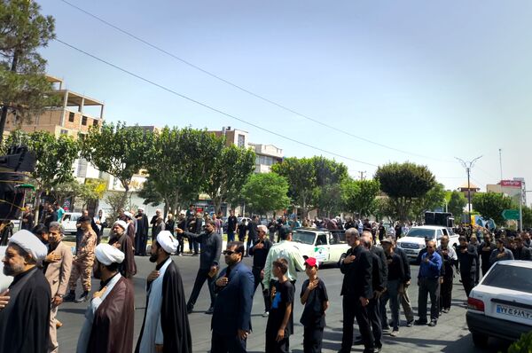 خیل عاشقان حسینی در مسیر جاماندگان اربعین رباط کریم