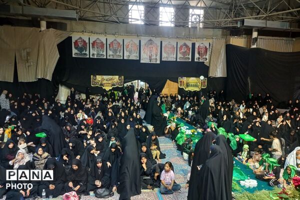سفره‌ روضه حضرت رقیه (س) در صحن مطهر امامزاده جعفر بن موسی الکاظم (ع) پیشوا