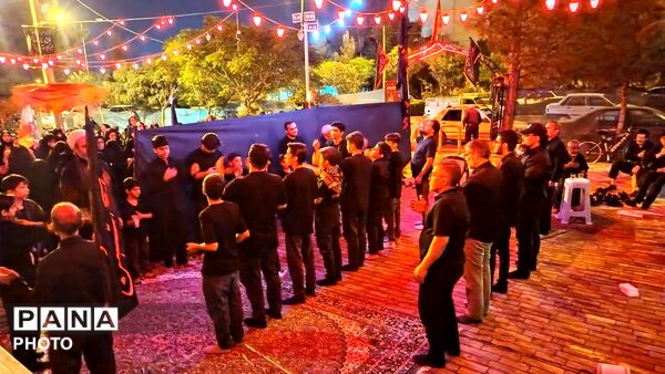 مراسم عزاداری شب هشتم ماه محرم در مسجدالنبی نیم‌ور