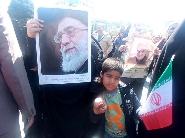 حضور پرشور مشهدی‌ها در راهپیمایی روز قدس؛ فریاد حمایت از فلسطین