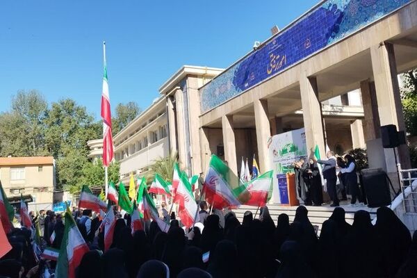 طنین یاد فاتحان خرمشهر در میان فرهنگیان