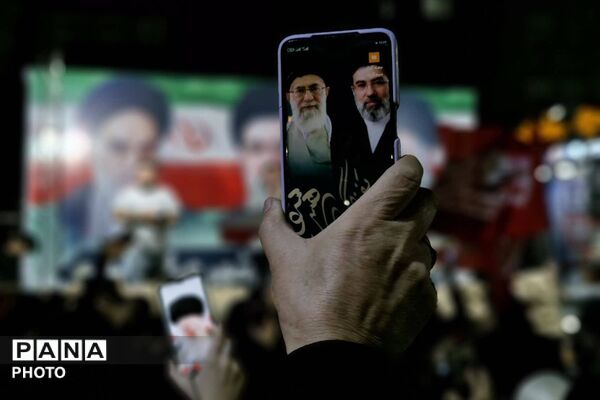 هم‌صدایی نسل امروز با سروهای دیروز 