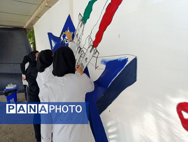 نمایشگاه نقاشی حماسه حسینی در اداره آموزش و پرورش ناحیه ۷ مشهد مقدس