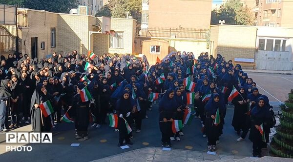 اول مهر؛ بازگشت پس از نه ماه، میان جای خالی‌ها و داغی ماندگار