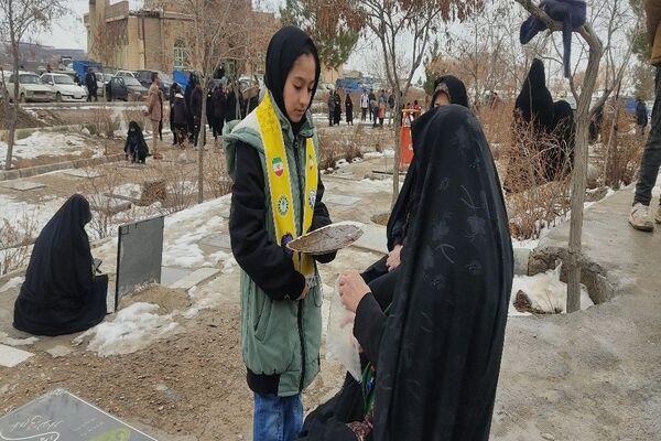 مراسم چراغ برات  آیین سنتی در شهر بار 
