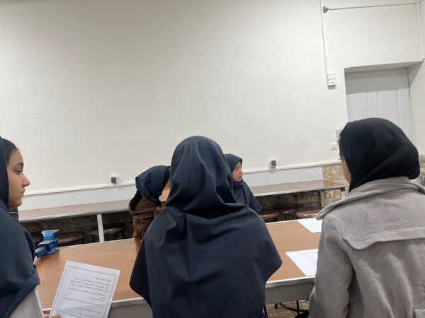 جلسه سفیران سلامت دبیرستان مطهره ناحیه ۶ مشهد 