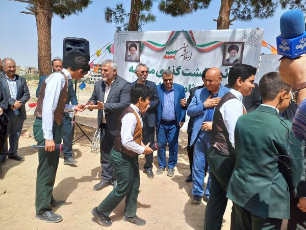 آیین خشت گذاری مدرسه ثامن الحج شهرستان اسلامشهر 